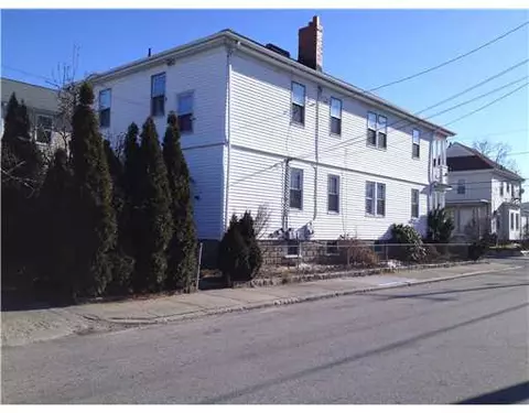 84 Barrows St, Providence, RI 02909 photo 2
