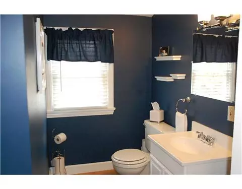 6 Arthur Ave, Warren, RI 02885 photo 10