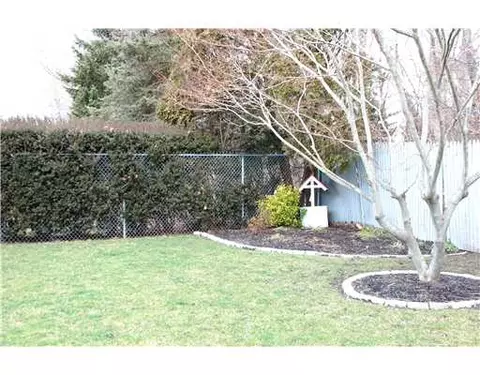 6 Arthur Ave, Warren, RI 02885 photo 13