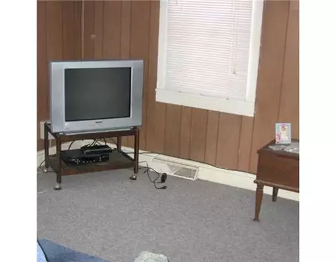4 Beach St, Coventry, RI 02816 photo 5