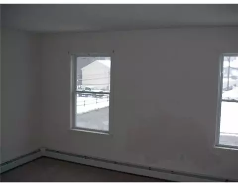 268 Asylum St, Woonsocket, RI 02895 photo 4