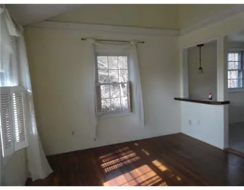 14 Maple Rd, Warren, RI 02885 photo 6