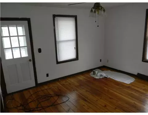 83 Temple St, Woonsocket, RI 02895 photo 8