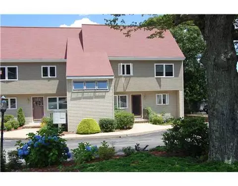 4042 Post Rd #10, Warwick, RI 02886 photo 1