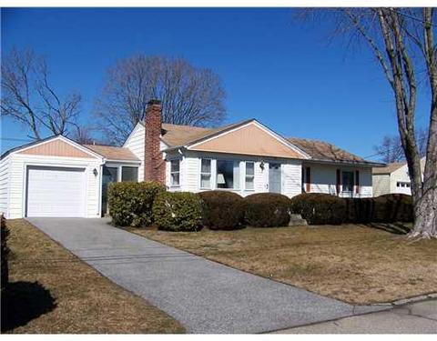 43 Commodore Ave, Warwick, RI 02888 photo 1