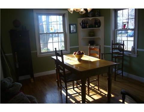 94 Massasoit Dr, Warwick, RI 02888 photo 6