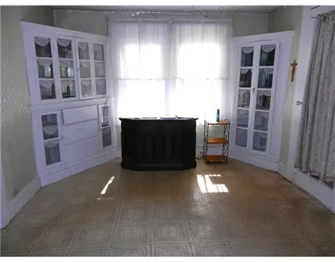 79 Lloyd Ave, Warwick, RI 02889 photo 7