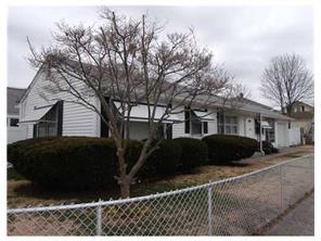 75 Pullen Ave, Pawtucket, RI 02861 photo 2