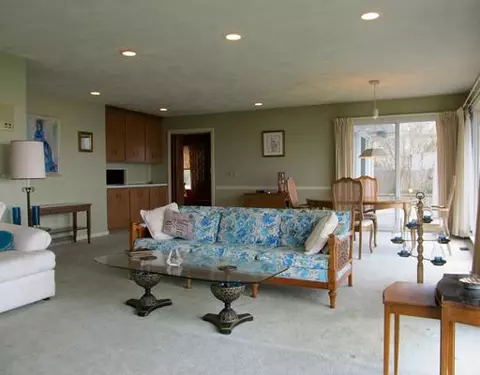 100 Briarcliff Ave, Warwick, RI 02889 photo 4