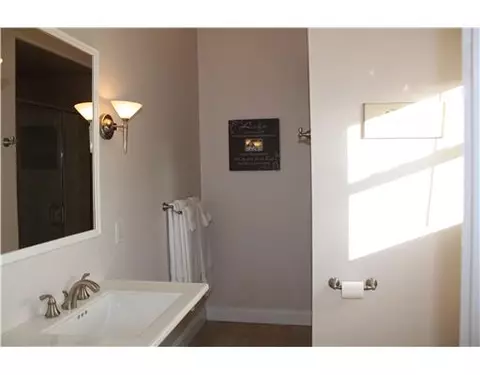 24 Clayton Rd, Warwick, RI 02886 photo 13
