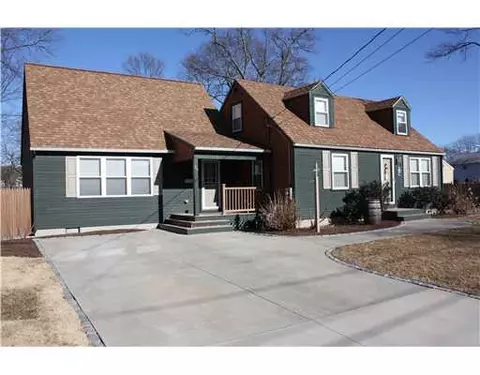 24 Clayton Rd, Warwick, RI 02886 photo 1