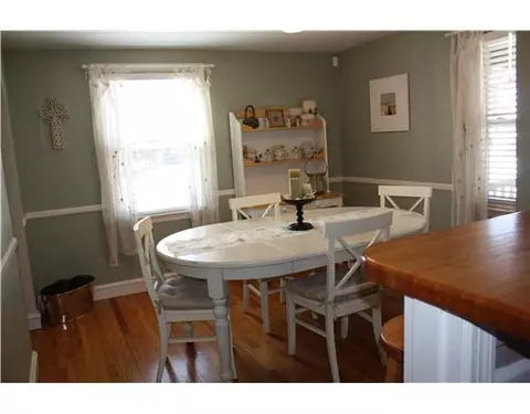 24 Clayton Rd, Warwick, RI 02886 photo 3