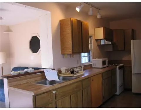 37 W Shore Dr, Exeter, RI 02822 photo 3