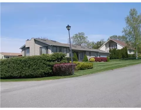 21 Tobin Ln, Bristol, RI 02809 photo 5