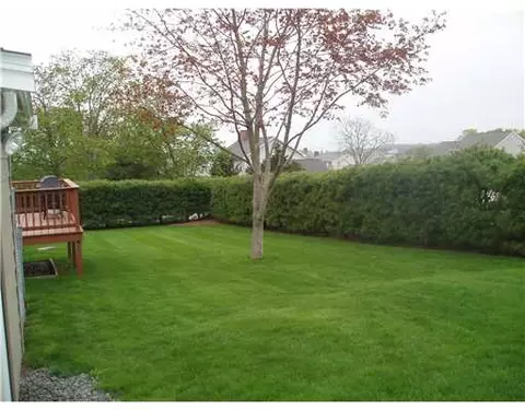 21 Tobin Ln, Bristol, RI 02809 photo 4