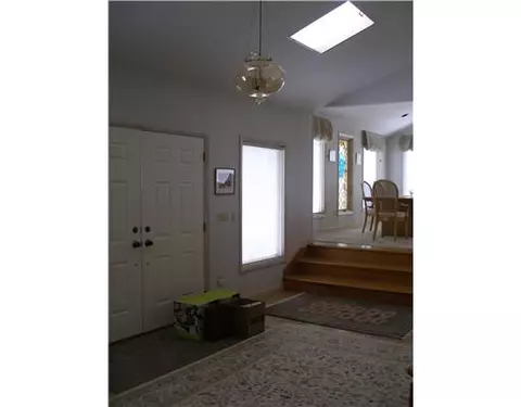 21 Tobin Ln, Bristol, RI 02809 photo 12