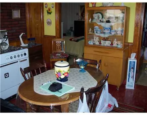 43 Morton Ave, Woonsocket, RI 02895 photo 5