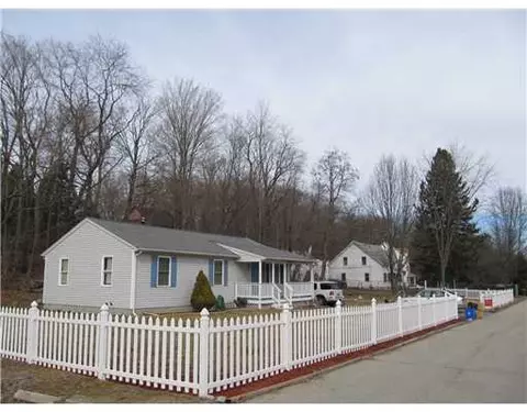 24 Casino Ave, Mapleville, RI 02839 photo 2