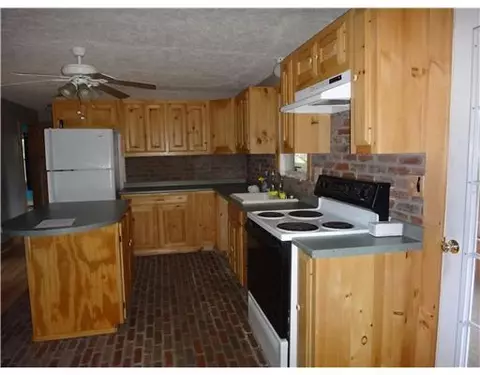 40 Dixie Ave, Warwick, RI 02889 photo 7