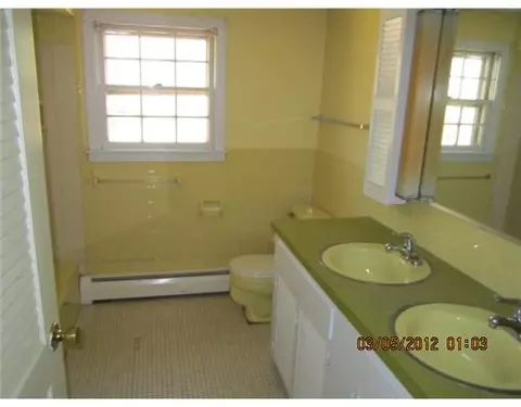 5115 Flat River Rd, Coventry, RI 02827 photo 6