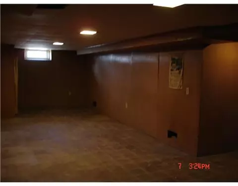 168 Patton Rd, Woonsocket, RI 02895 photo 6