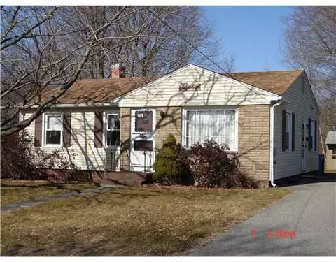 168 Patton Rd, Woonsocket, RI 02895 photo 1