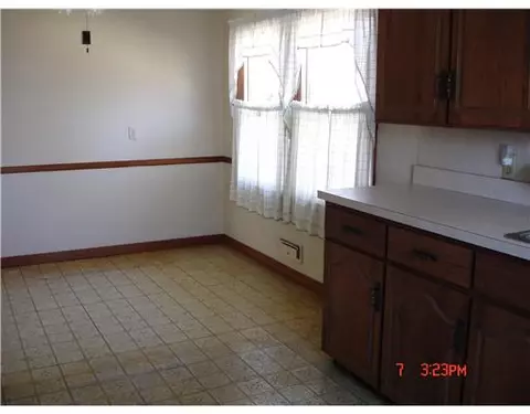 168 Patton Rd, Woonsocket, RI 02895 photo 5