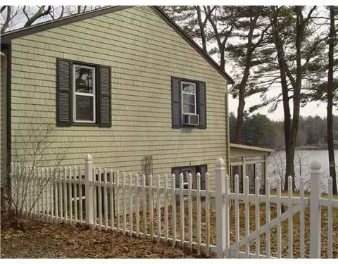 25 Sunrise Ter, Glocester, RI 02814 photo 2