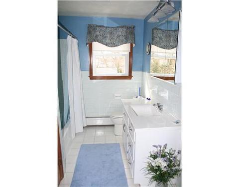 5 Antony Ave, Bristol, RI 02809 photo 6