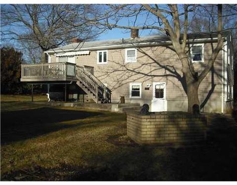 5 Antony Ave, Bristol, RI 02809 photo 2