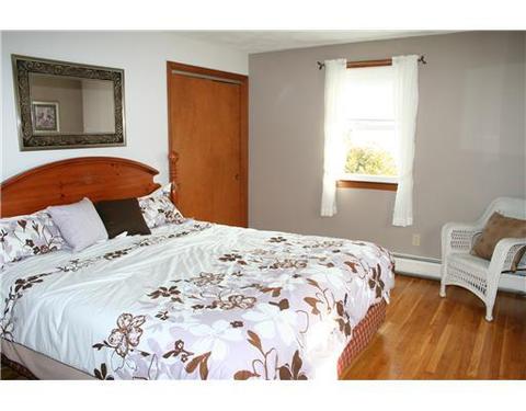 5 Antony Ave, Bristol, RI 02809 photo 8