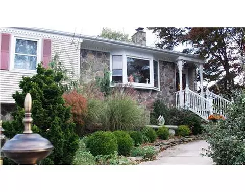 44 Sandro Dr, Warwick, RI 02886 photo 5