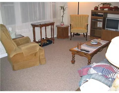 46 Amherst Rd, Warwick, RI 02889 photo 4