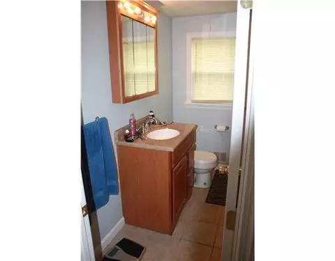 46 Amherst Rd, Warwick, RI 02889 photo 6