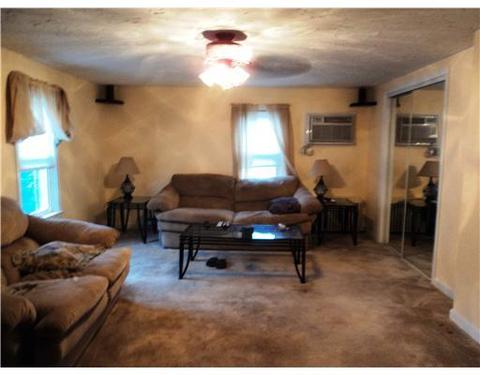 54 Rodman St, Woonsocket, RI 02895 photo 4