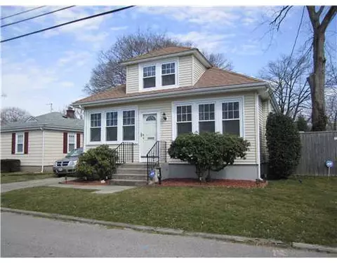 58 Newfield Ave, Warwick, RI 02888 photo 1