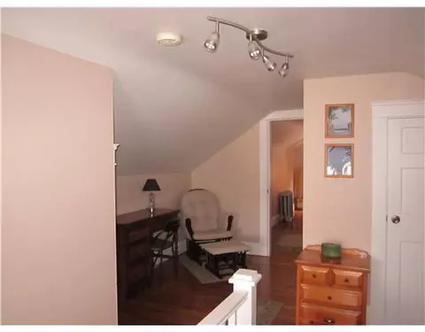 58 Newfield Ave, Warwick, RI 02888 photo 12