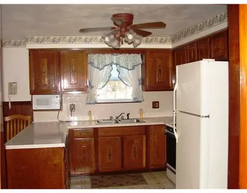 116 Stanfield St, Warwick, RI 02889 photo 5
