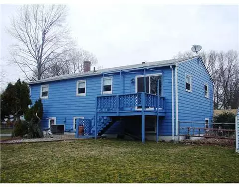 116 Stanfield St, Warwick, RI 02889 photo 4