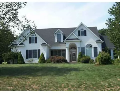 10 Briar Patch Dr, Westerly, RI 02891 photo 1