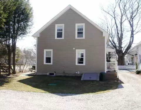 26 Maple St, Coventry, RI 02816 photo 2