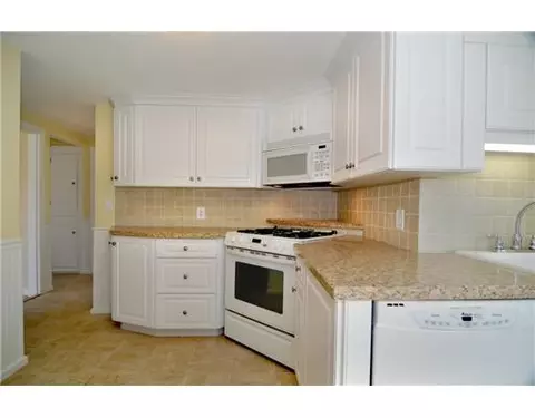 156 Pheasant Ave, Warwick, RI 02886 photo 7