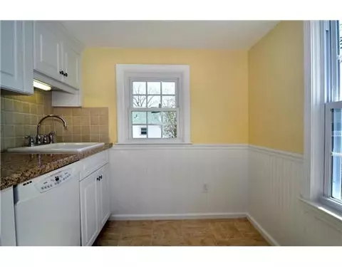 156 Pheasant Ave, Warwick, RI 02886 photo 9