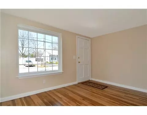 156 Pheasant Ave, Warwick, RI 02886 photo 12