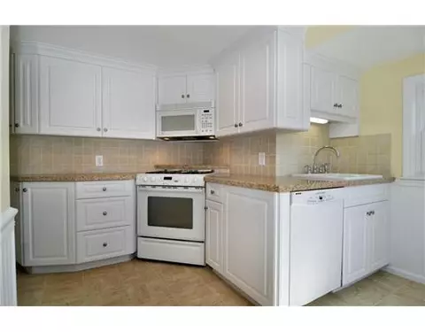 156 Pheasant Ave, Warwick, RI 02886 photo 3