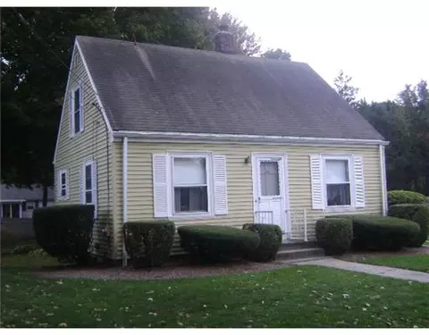 110 Lindy Ave, Warwick, RI 02889 photo 1