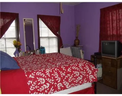 65 Rockland Ave, Woonsocket, RI 02895 photo 11