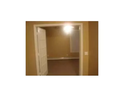 201 Boyden St, Woonsocket, RI 02895 photo 9
