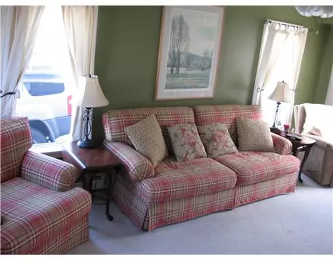107 Steve Lopes Way, Woonsocket, RI 02895 photo 6
