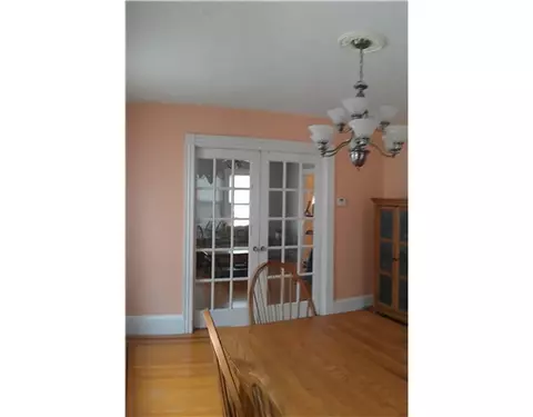 38 Glen Rd, Woonsocket, RI 02895 photo 10